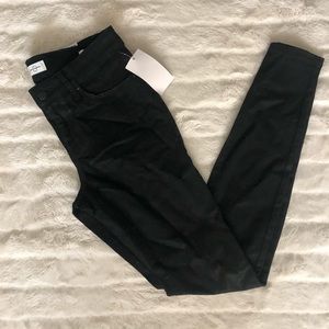 Black skinny jeans